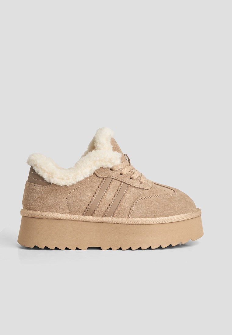 Кеди з хутром жіночі