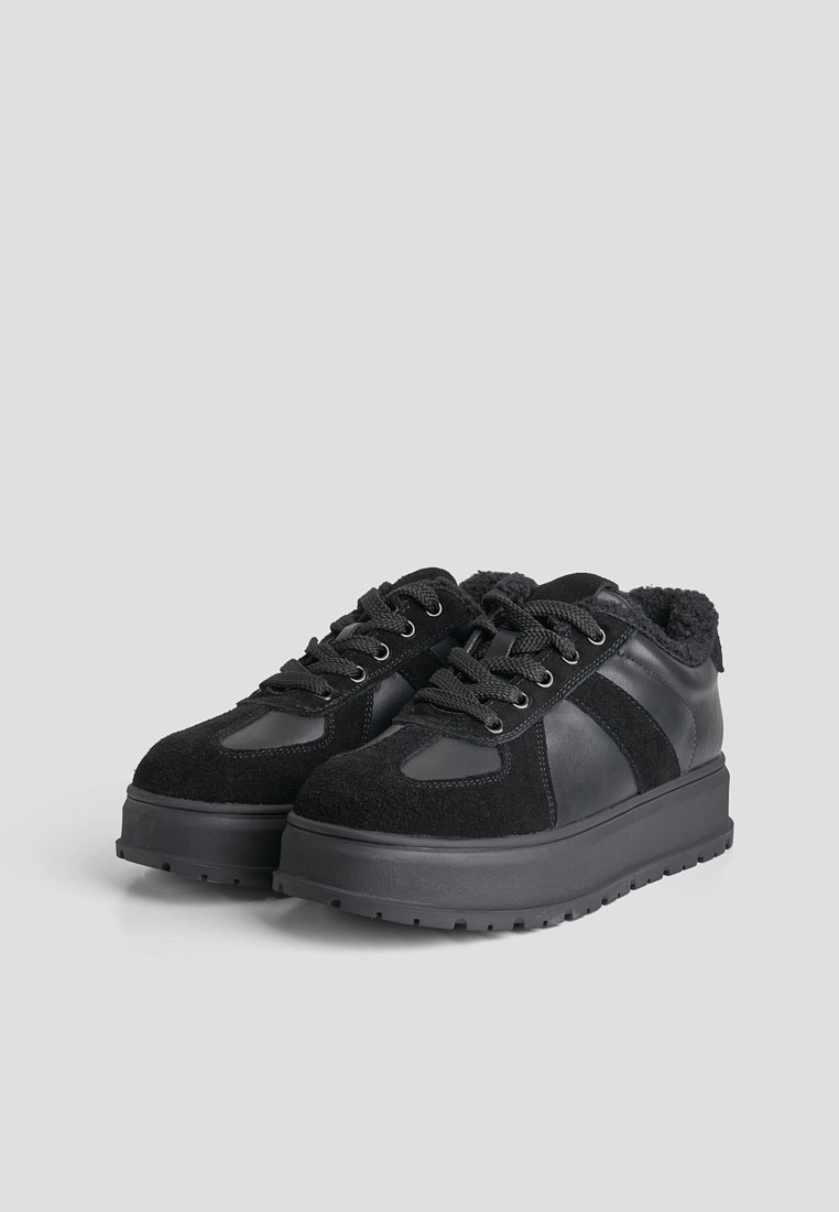 Кеди з хутром жіночі