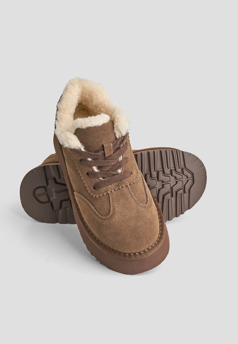 Кеди з хутром жіночі