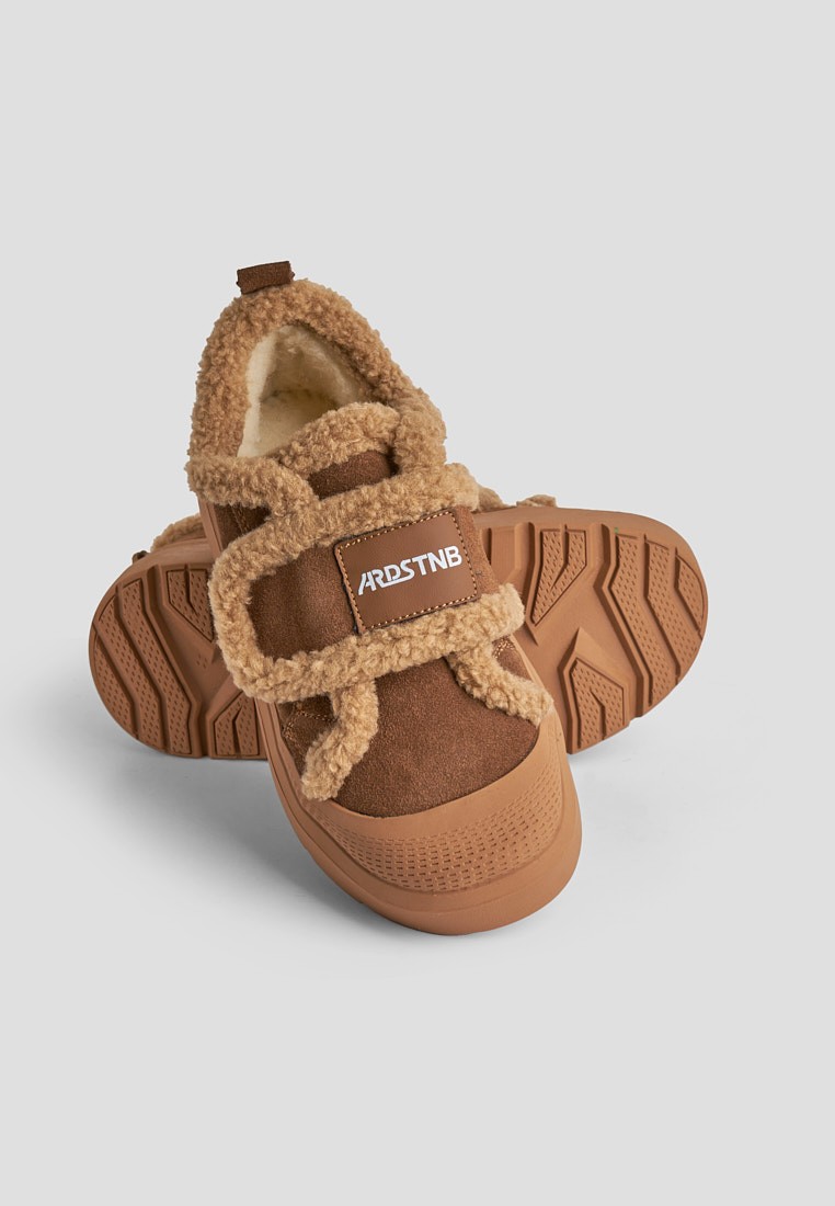 Кеди з хутром жіночі