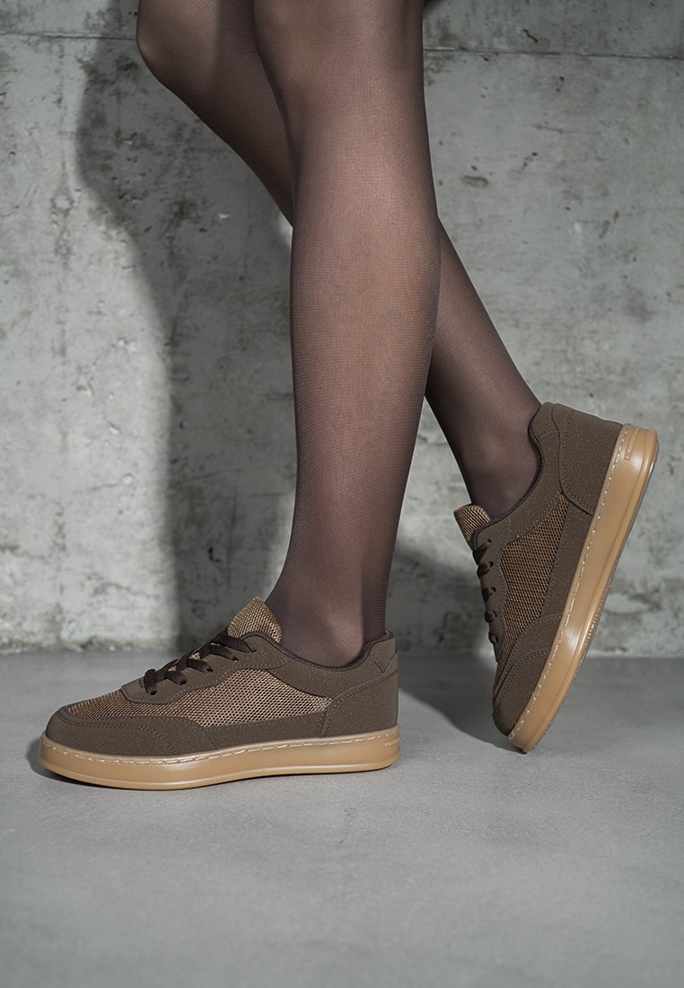 Кеди в сітку жіночі