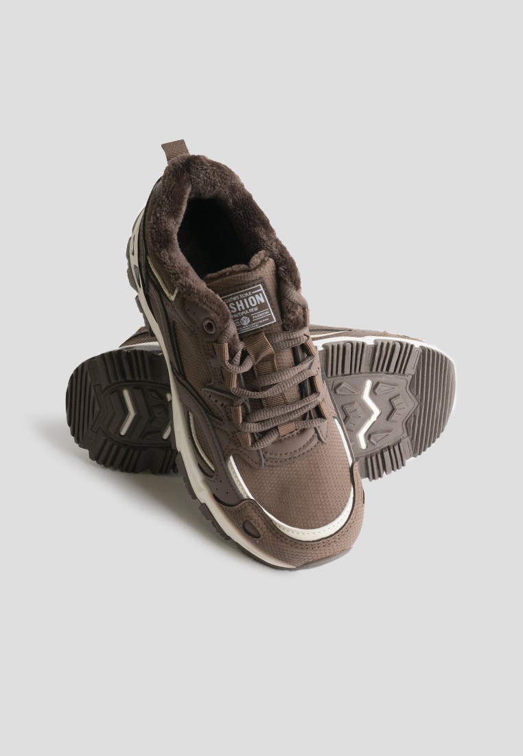 Кросівки зимові жіночі