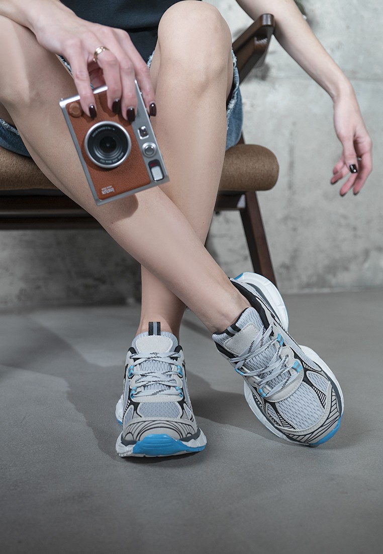 Кросівки жіночі Vzuttya.UA