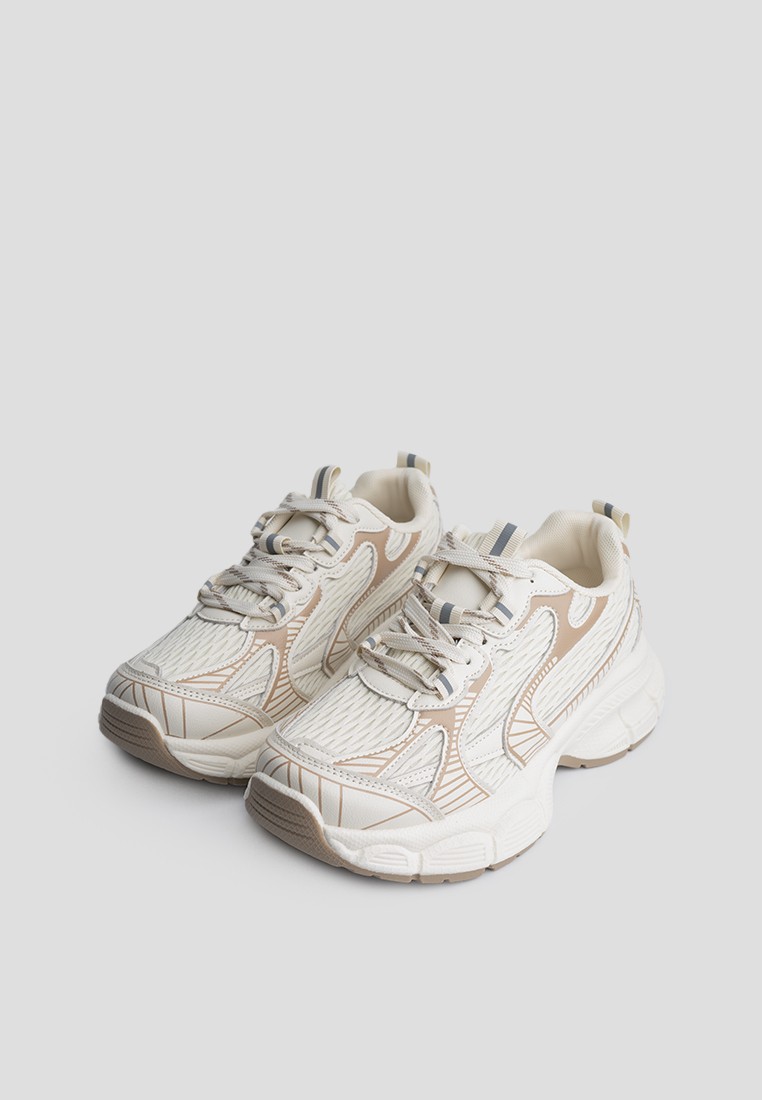 Кросівки жіночі