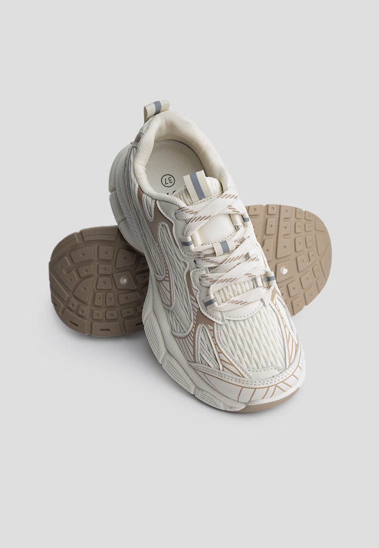 Кросівки жіночі