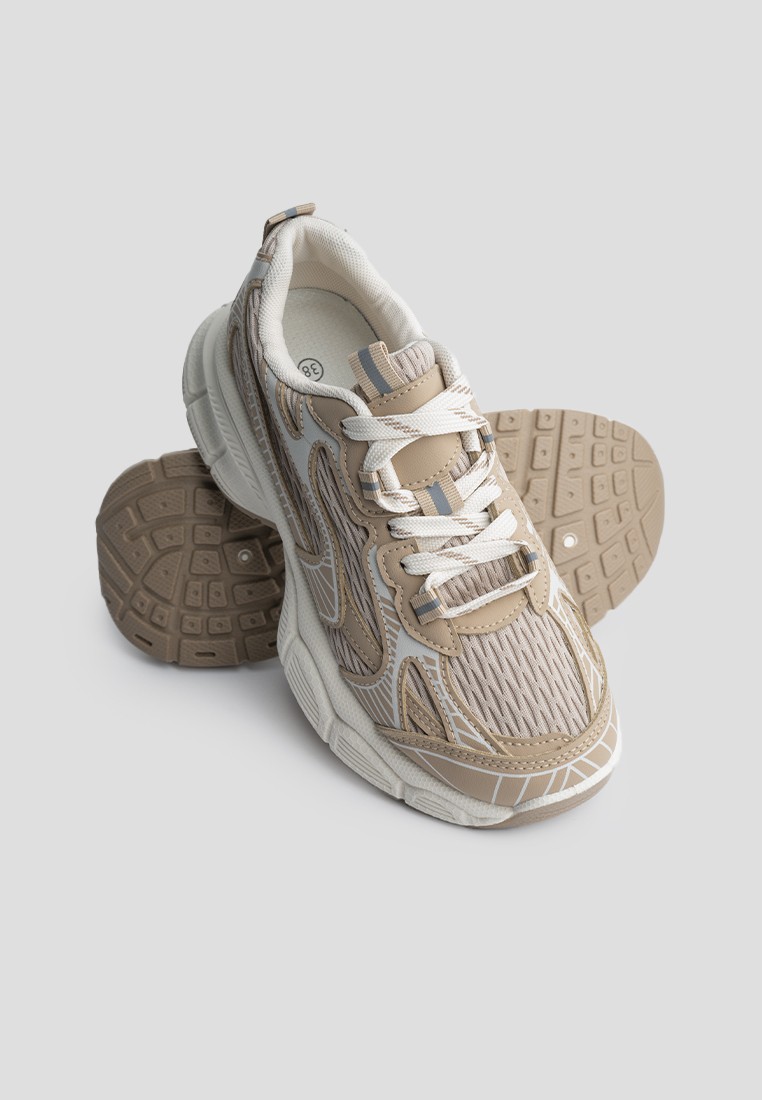 Кросівки жіночі