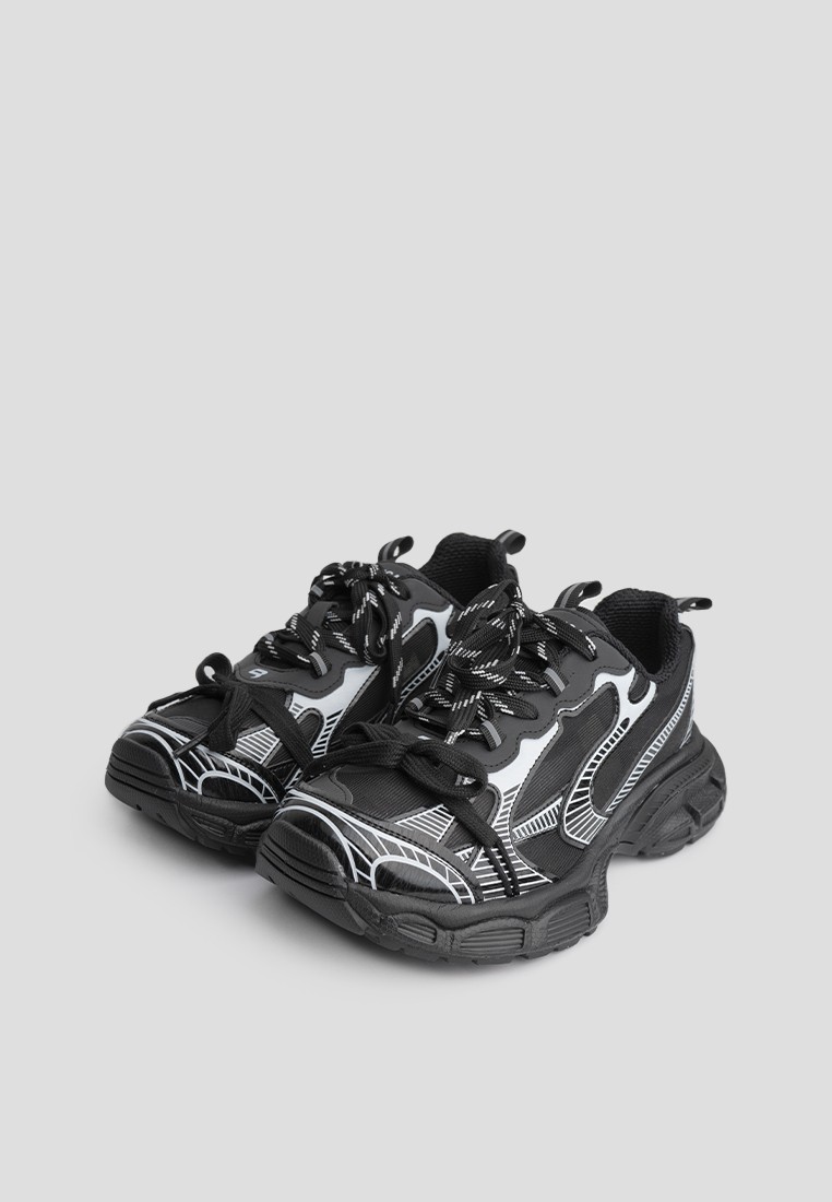 Кросівки жіночі