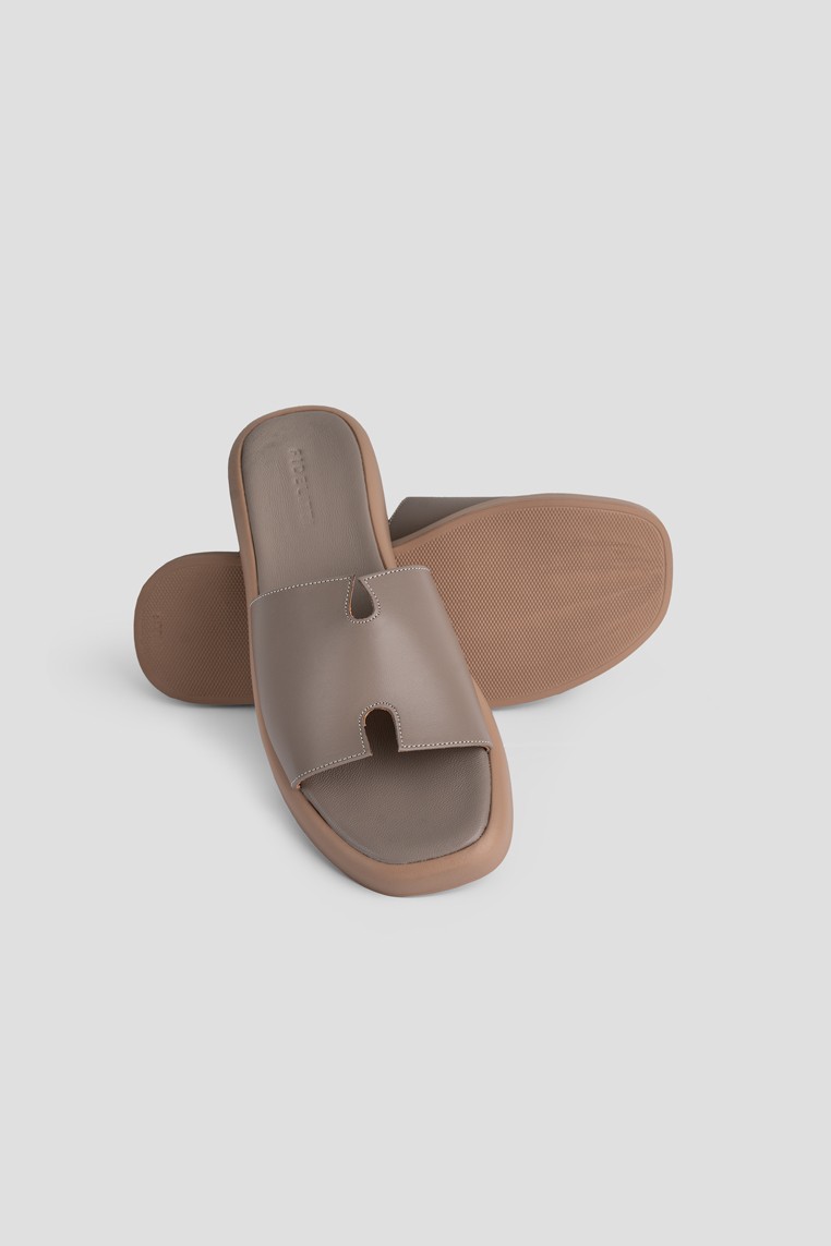 Шльопанці шкіряні жіночі Vzuttya.UA