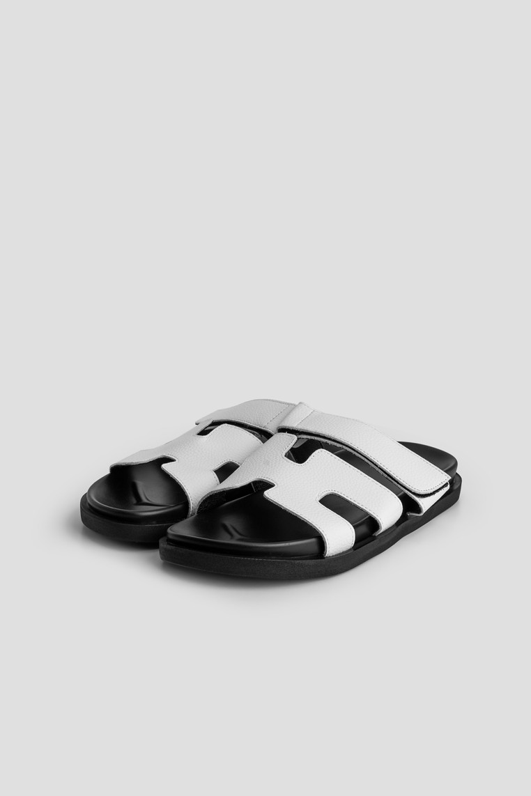 Шльопанці шкіряні жіночі