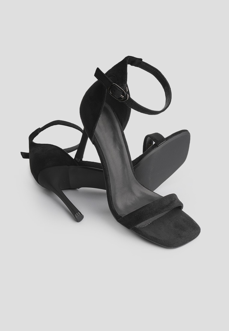 Босоніжки жіночі на підборах