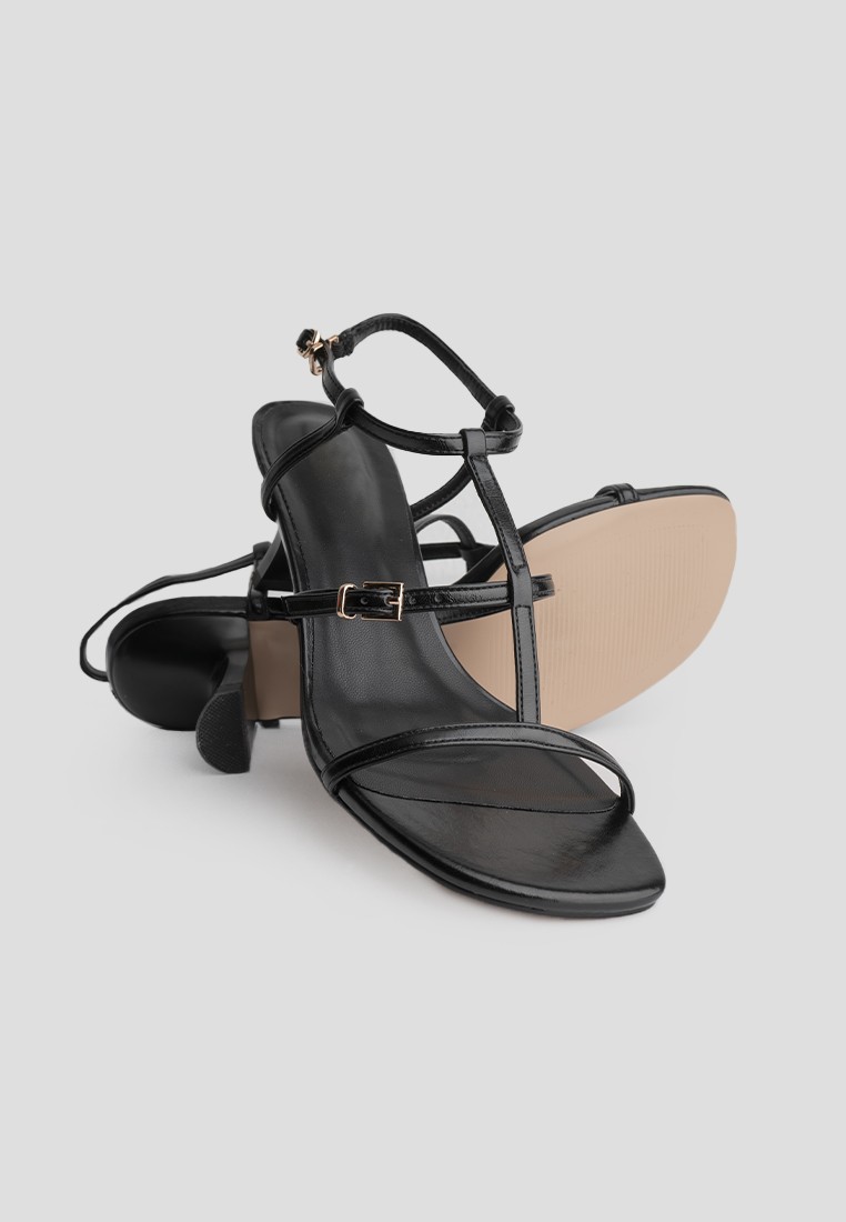 Босоніжки жіночі на підборах